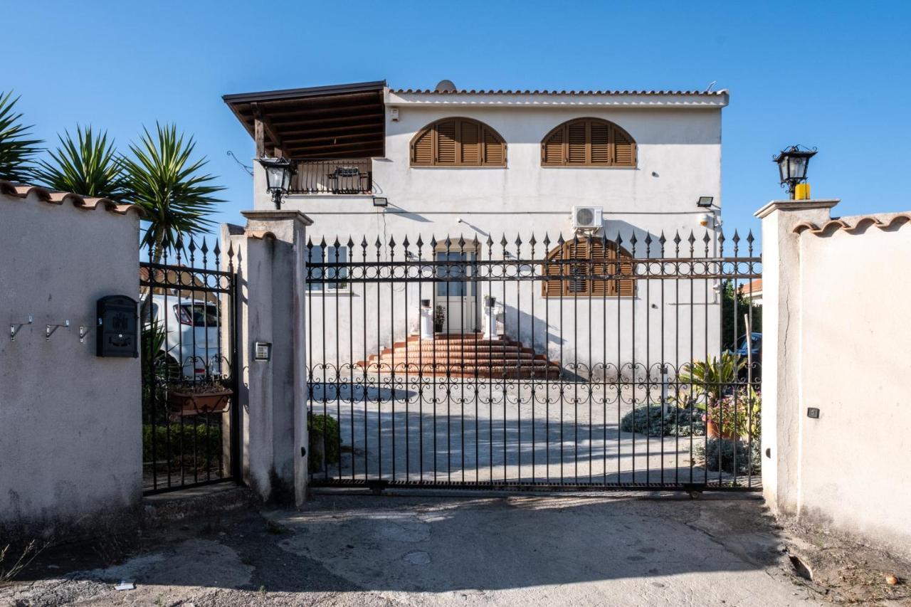 Un Posto Al Sole - Caltanissetta Apartment Exterior photo